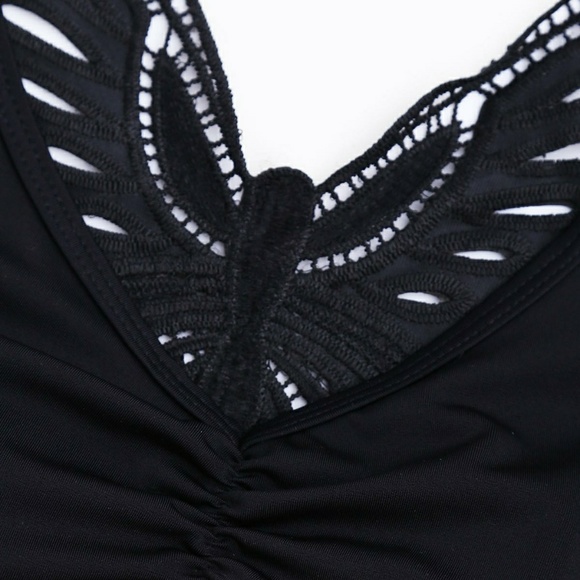 Butterfly Wing 🦋 Bikini - Picture 7 of 8